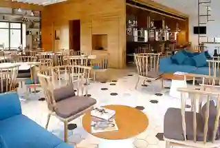 Poolside Cafe